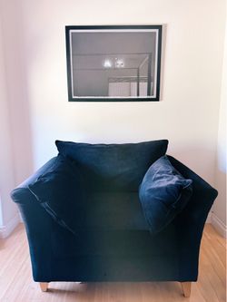 Comfy Black Chair