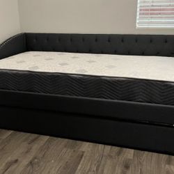 Day Bed Frame With Mattress 