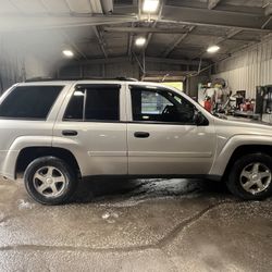 Chevy Trailblazer LS