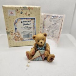 New Cherished Teddies Figurine MARK March boy bear kite 1993 Friendship air 
New  CONDITION,  STORED IN THE BOX, COMES WITH ORIGINAL PACKAGING
MARK
MA