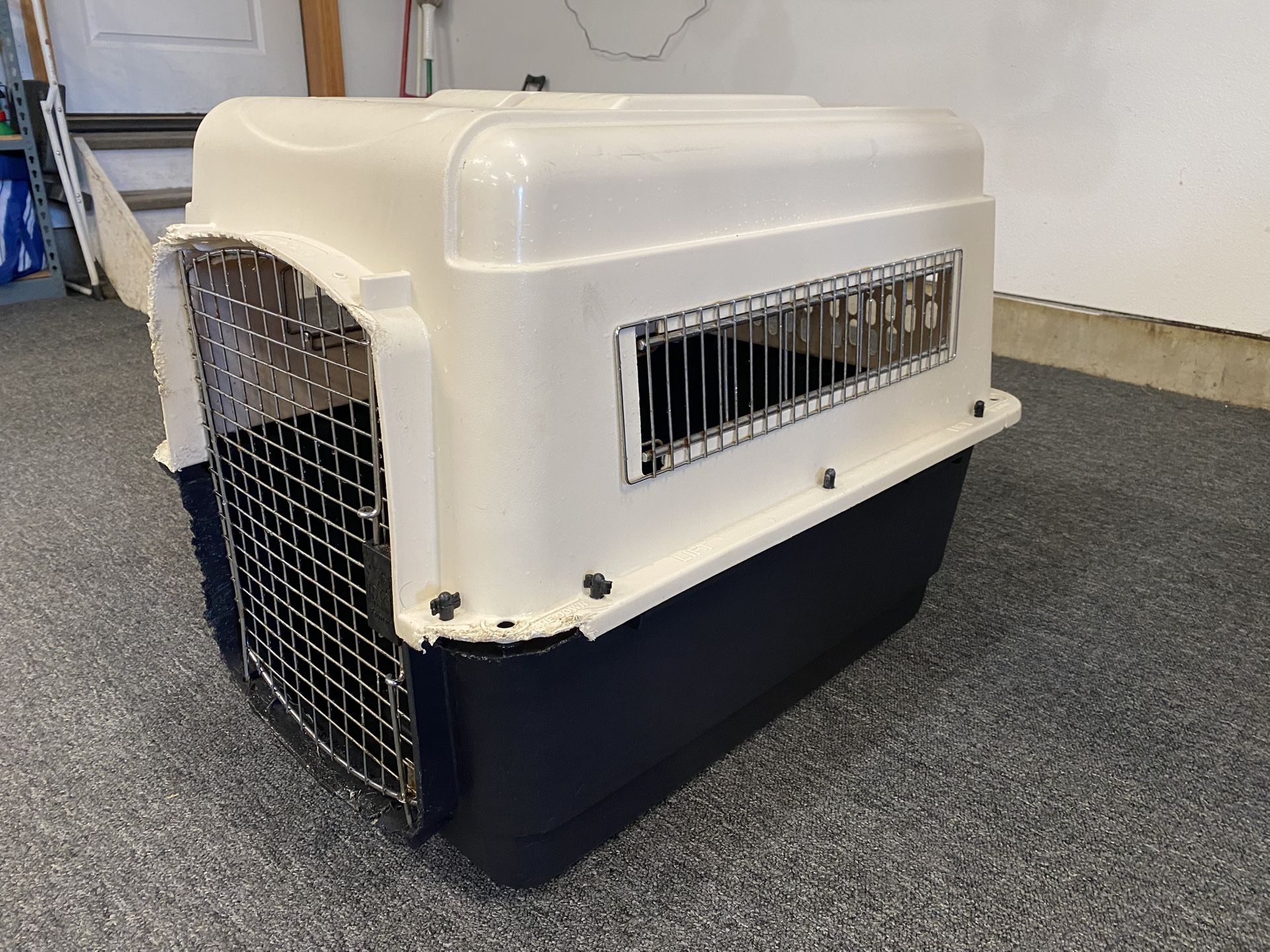 Petmate Vari-Kennel Ultra Large Dog Kennel