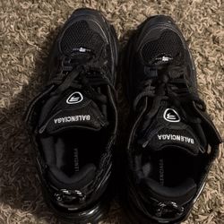 Black Runners