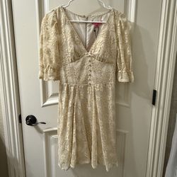 NWT Betsey Johnson Floral Bouquet Lace Coquette Alabaster/Cream Dress 