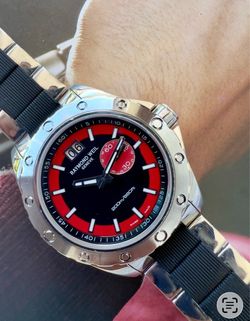 Raymond Weil RW Sport 8300 Swiss Quartz Diver, featuring a bold 44mm stainless steel case, Big Date display, and stainless steel bracelet. Swiss-made 