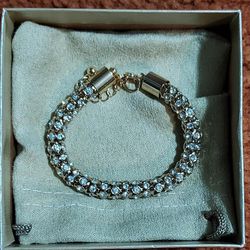 New In Box Beautiful Bracelet, $15.