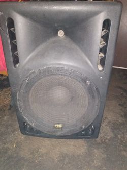 Speaker With Tripod