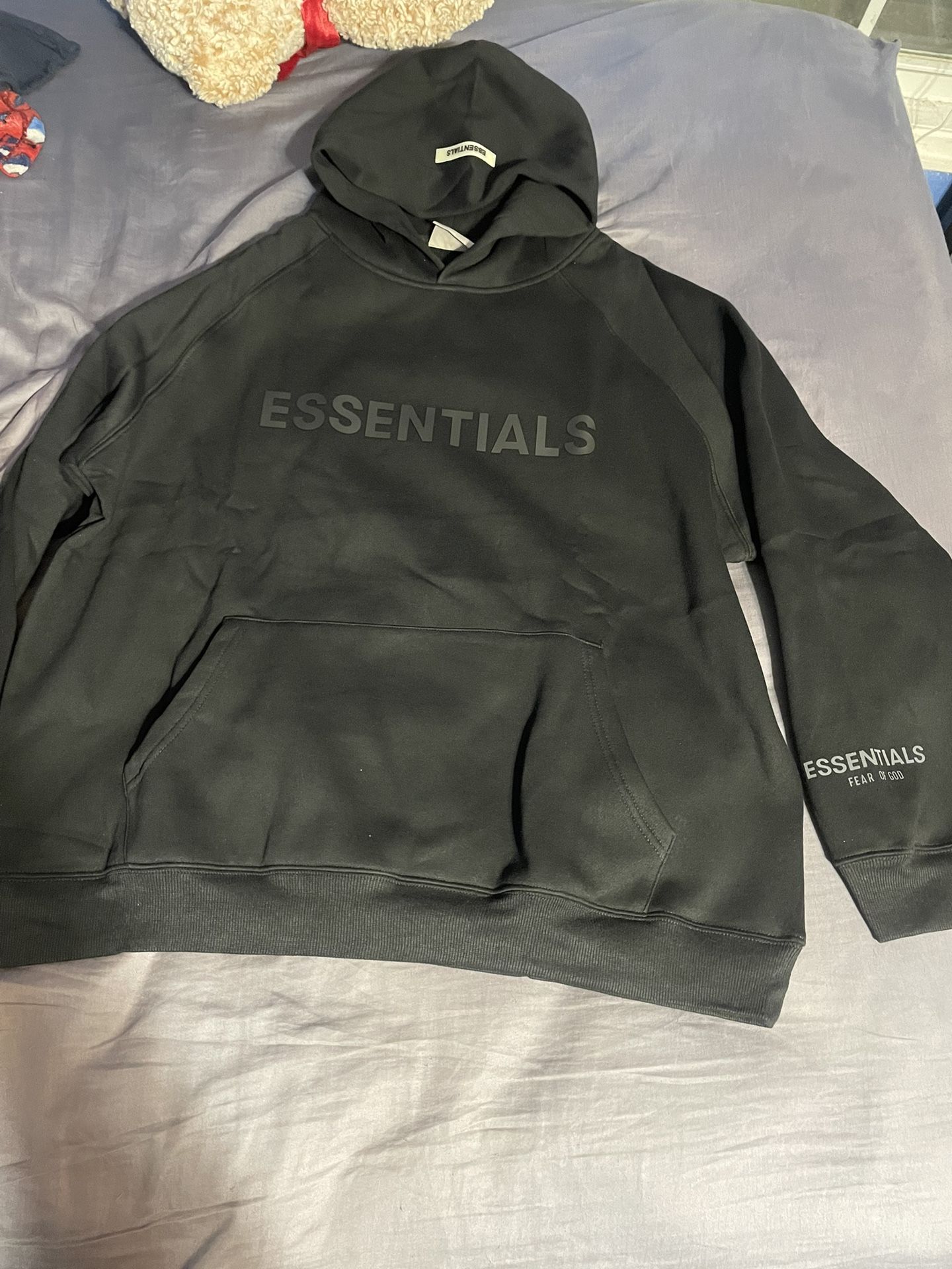 Essential Hoodie Medium 