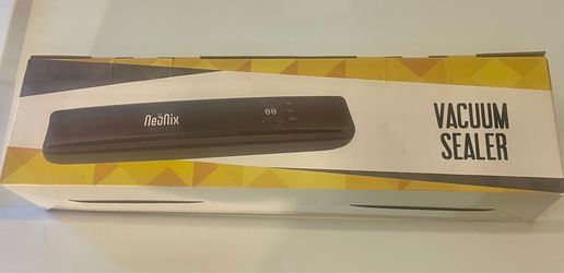 Neonix vacuum sealer, 10 heat seal bags included