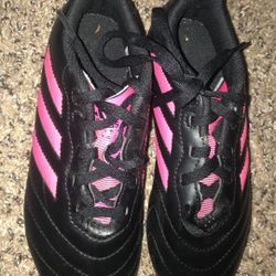 Girls Cleats 