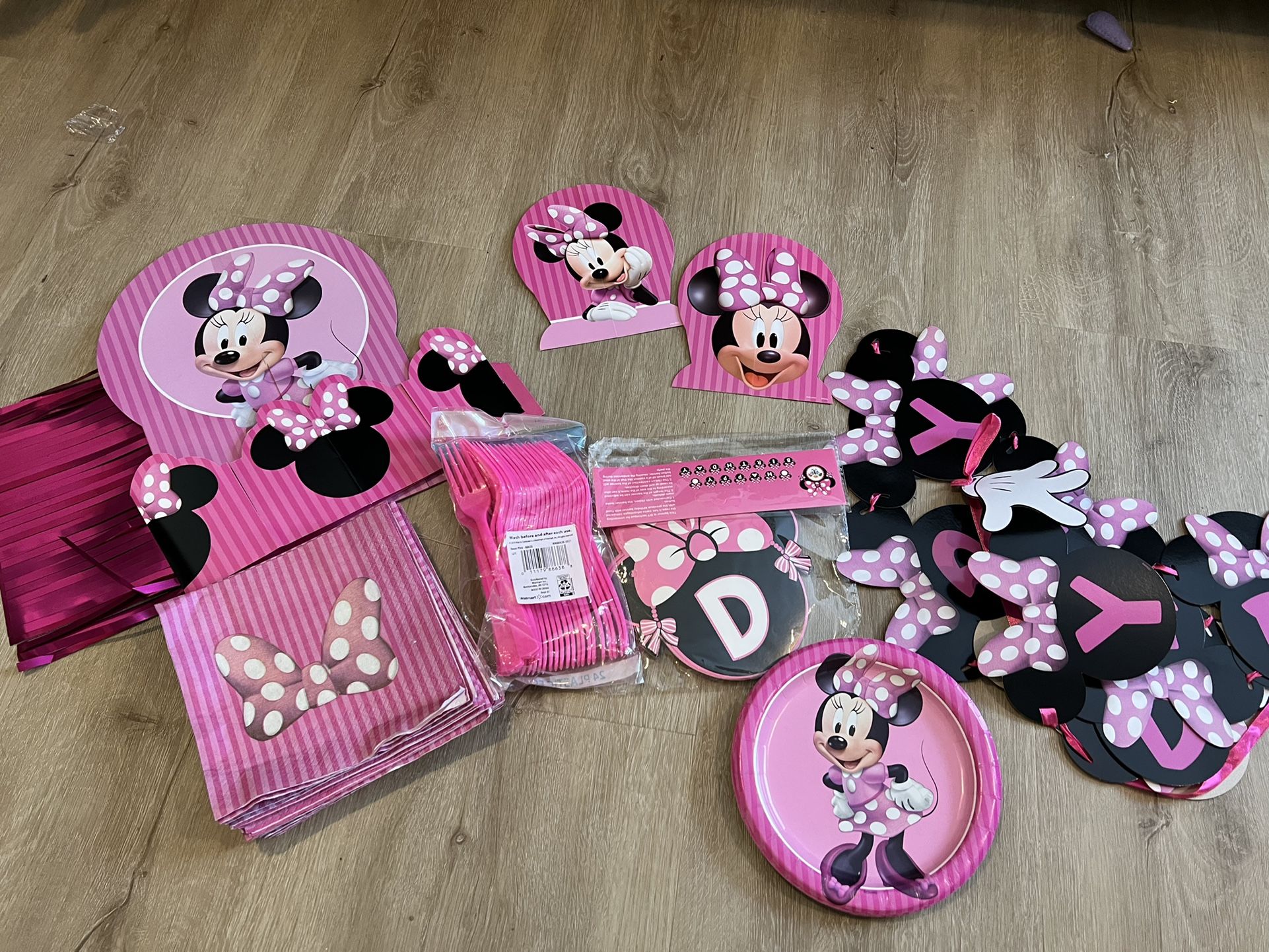 Minnie Mouse Party Supplies