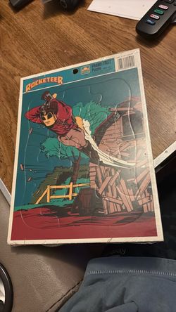 The Rocketeer Golden Frame-Tray Puzzle