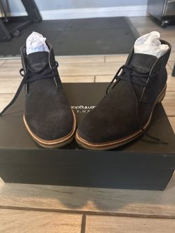 Bloomingdale’s Blue Suede Chukka Boots Size 7 1/2