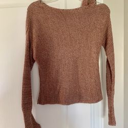 NEW knit lightweight top (size medium)