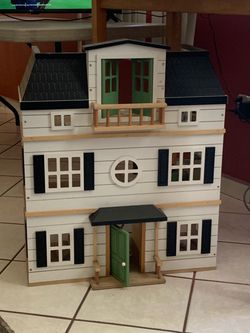 DOLL WOOD HOUSE