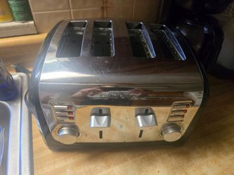 Black and Decker electric toaster