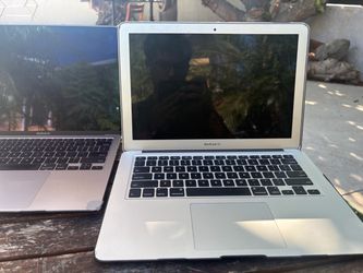 2016 Apple MacBook Air Laptop