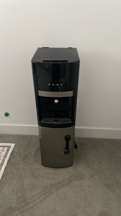 Bottom Load Hot & Cold Water Dispenser – Excellent Condition