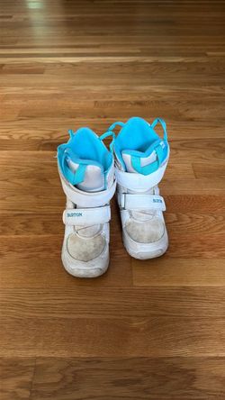 Burton kids snowboard boots