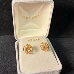 14K Gold Earrings – Real Gold (Approx. 1g)