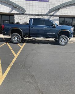Truck  Wheels Tires Leveling & Lift Kits Accessories side steps bed covers lights intakes air bag kits for towing INSTALLATIONS (WE FINANCE)