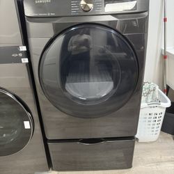 Samsung Dyer With Pedestal 