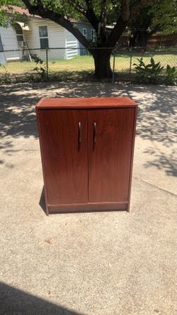 Furniture/Dresser