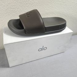 Alo Yoga Unisex It Slide Non-Slip in Black Size US M4/W6 NIB