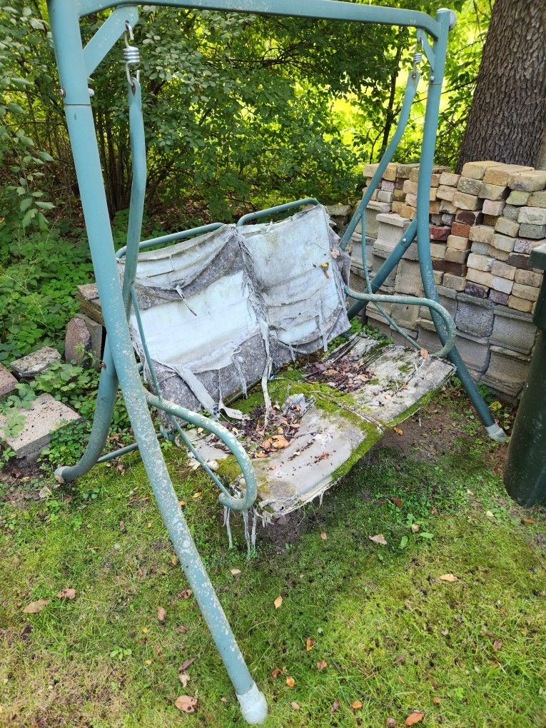 Outdoor Swinging Chair. Needs New Seats Possibly As You Can See In Picture.