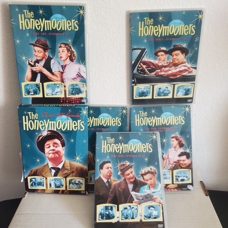 The Honeymooners 5 Disc Collection-39 Episodes