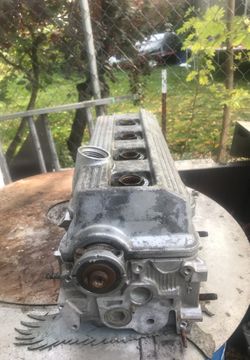 Block cylinder head from Toyota RAV 4 2.0