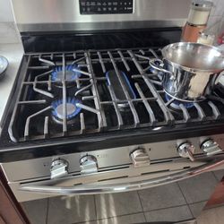 Frigidaire 30 Gas Stove