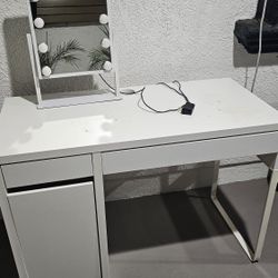 Vanity Set With Led Lights Mirror 