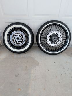 Harley Black Spoke wheels 16 and 21 inch