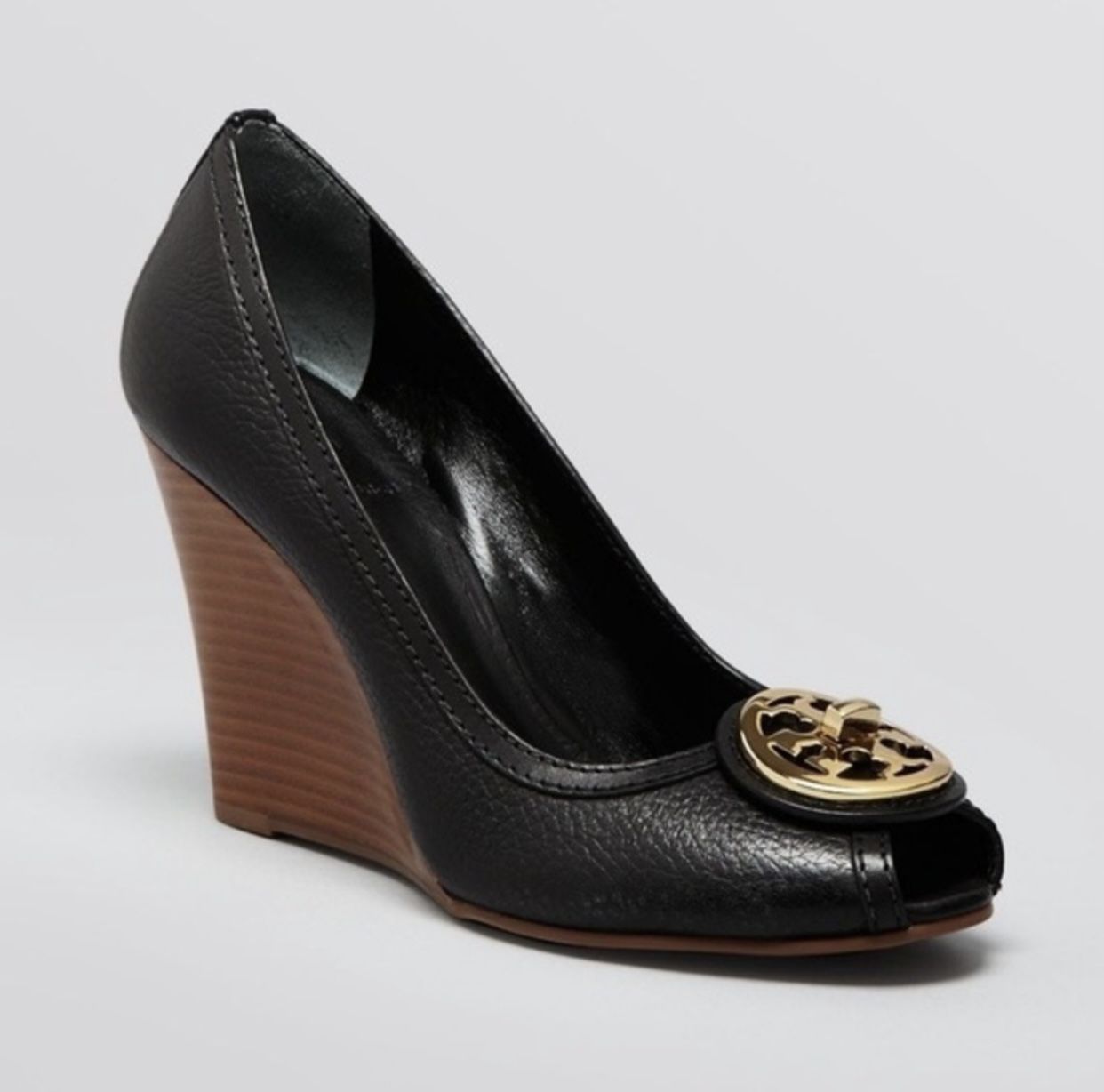 TORY BURCH SELMA OPEN TOE WEDGE SHOES Black TUMBLED LEATHER SIZE  M.  Make an offer! for Sale in New York, NY - OfferUp