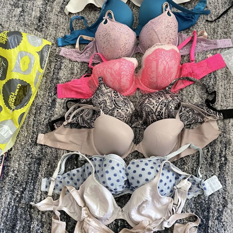 Victoria's Secret Bra Set for Sale in Stanton, CA - OfferUp