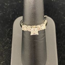 14kt WG Natural Diamond Ring 