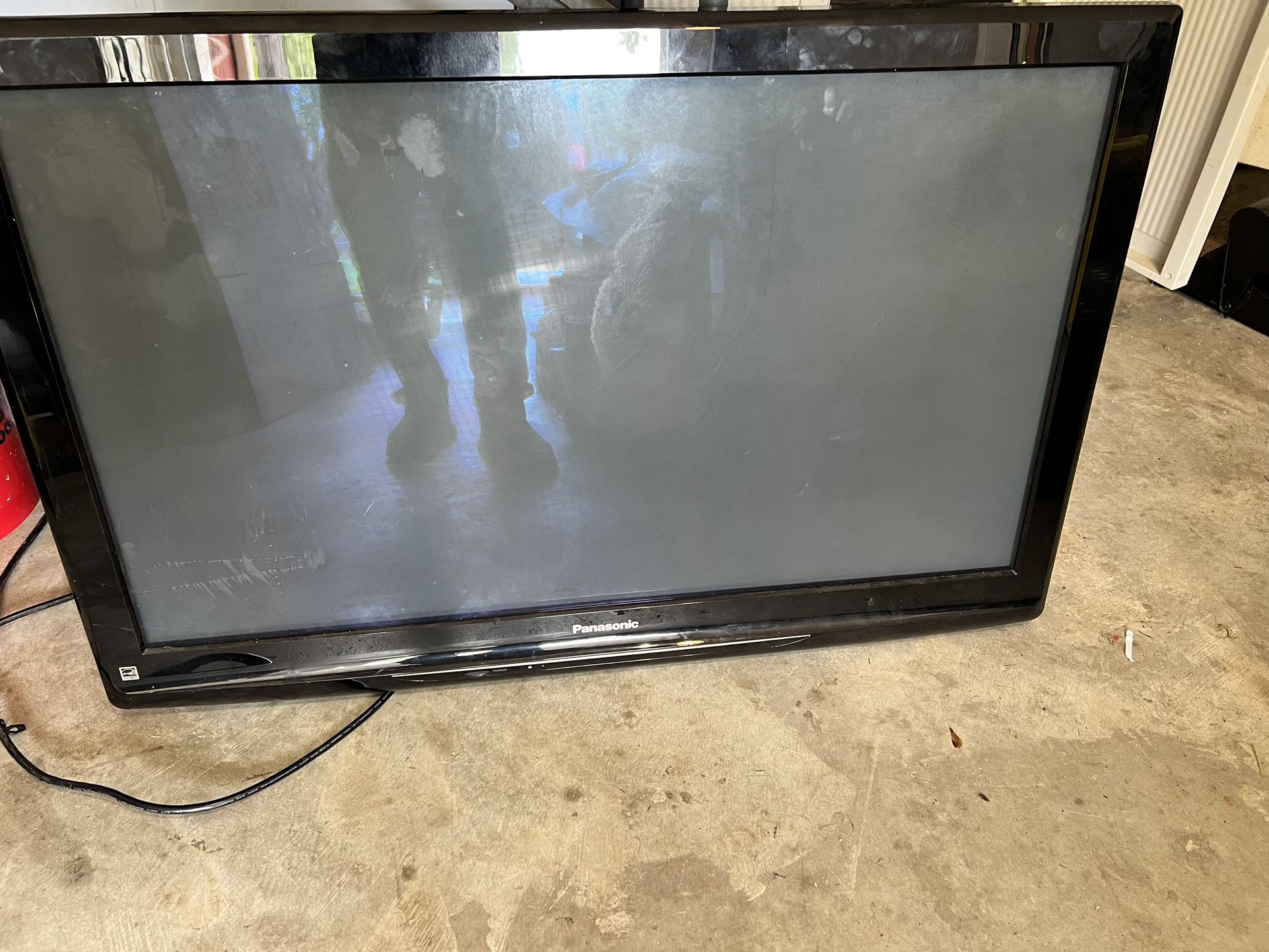 Panasonic Viera 36” Plasma Tv.