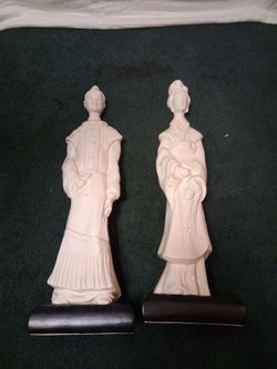 "Ancestors" Vintage Chinese Porcelain Figurine white Bisque Blanc De Chine