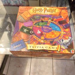 Harry Potters Trivia Board Game MATTEL 
