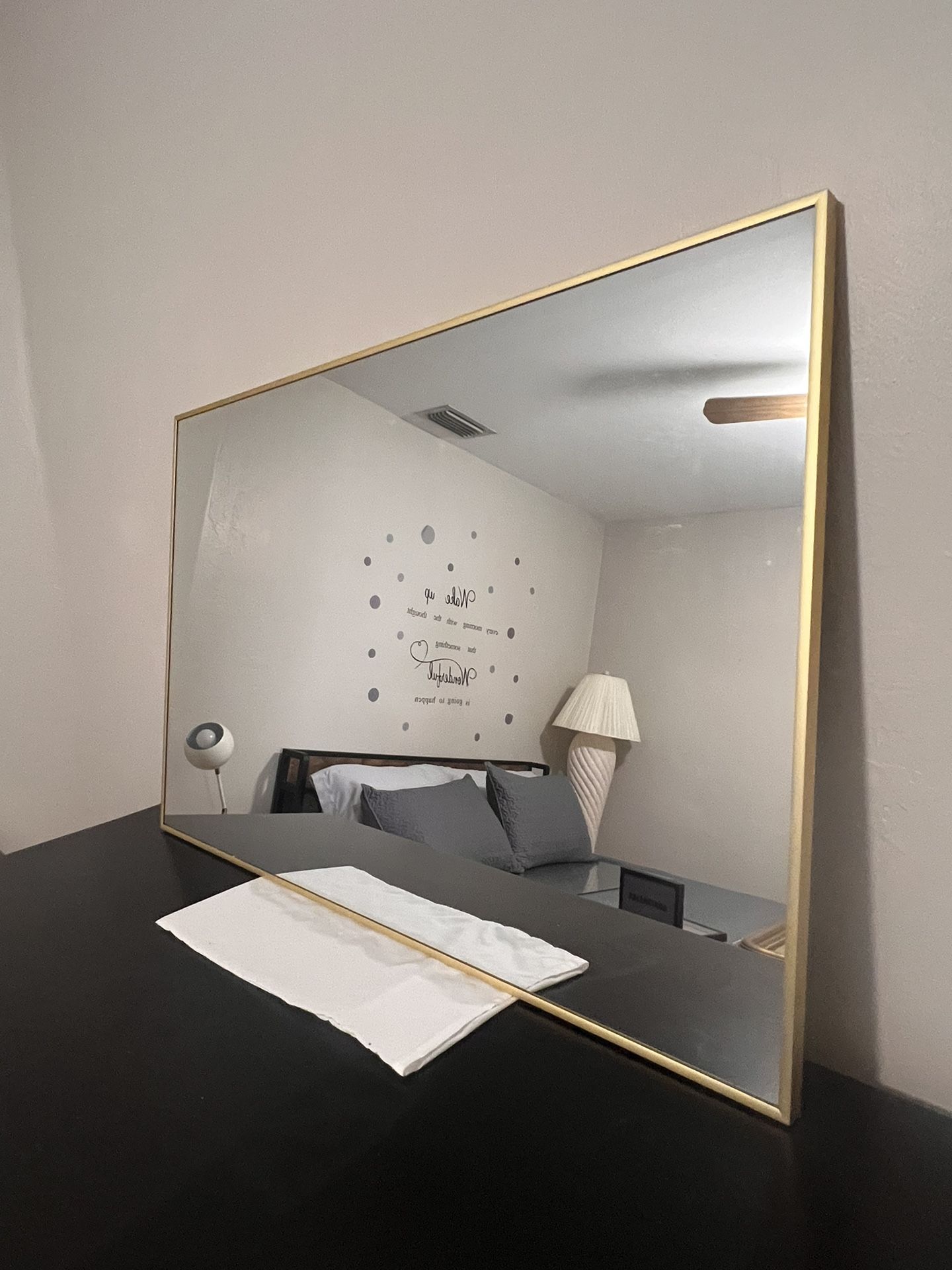 Rectangular Hanging Mirror/ Espejo Rectangular Para Colgar