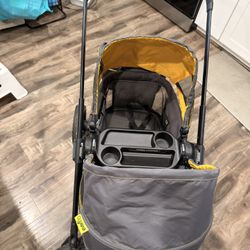 evenflo pivot xplore