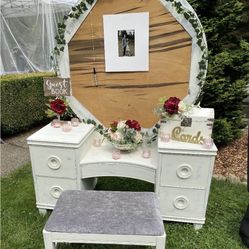 Vintage Dresser Dressing Table & Bench