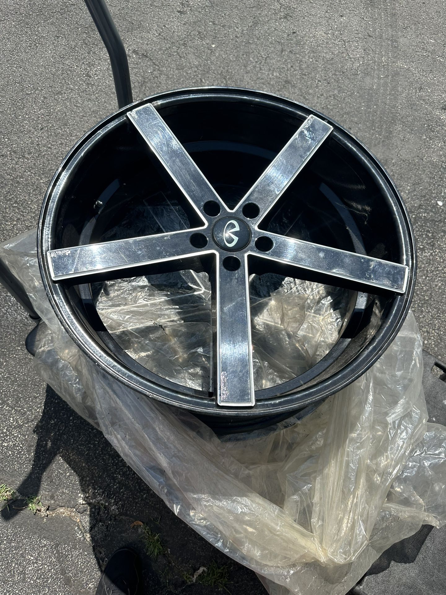 22 Inch Rims No Tires!!!