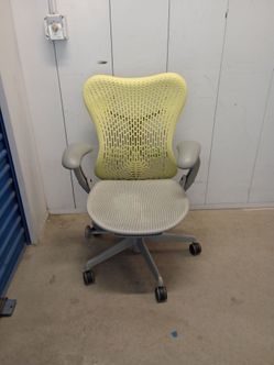 Herman Miller mirra $ 250 each