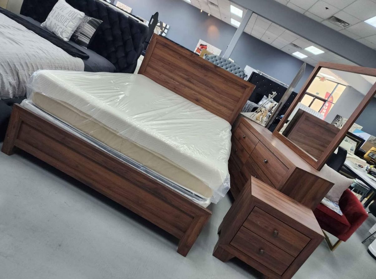 I Sell A Bedroom Set, Ask For Price
