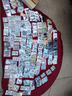 Sports card collection phone cleaning out a storage locker no offers no trade serious buyers only please 75th Ave Indian School