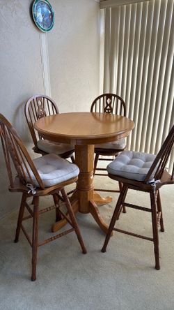 OAK BAR TABLE AND SWIVEL CHAIRS!