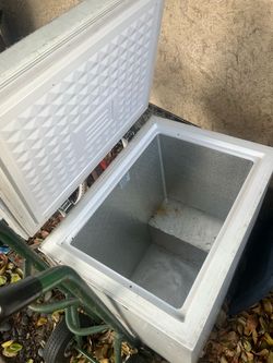 White Chest Freezer Small Compact