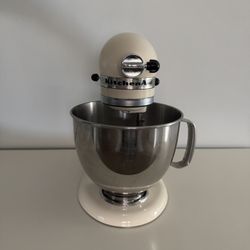 KitchenAid Mixer 