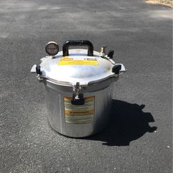 921 Pressure Cooker /w Extra Pressure Stopper And Pressure Release Valve